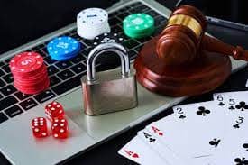 Ilustrasi interaksi pengguna dalam aplikasi togelslot menerima bonus cashback